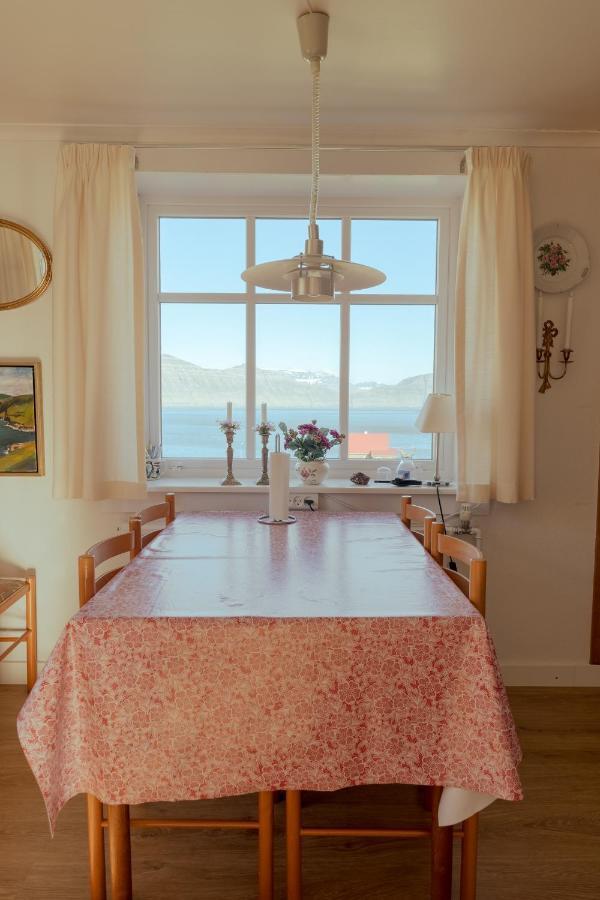 Lovely 4-Br House / Sea View / Nature Oyndarfjordur Exterior foto